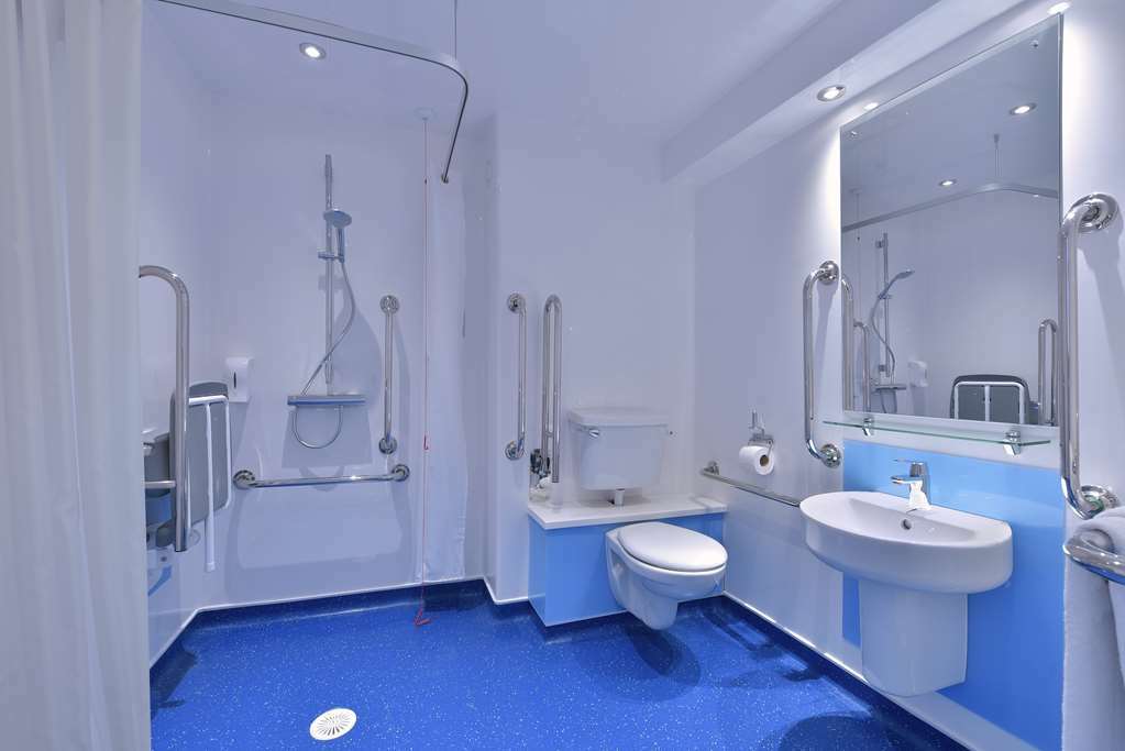 Travelodge Stirling M80 Cambusbarron Quarto foto